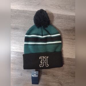 Hollister Black and Green Knit Beanie